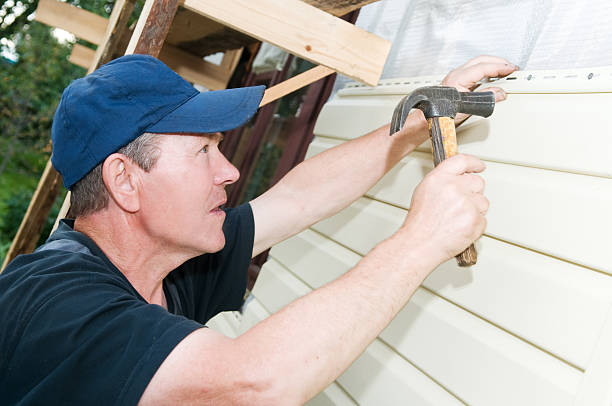 Affordable siding repair and maintenance services in Swartz, LA
